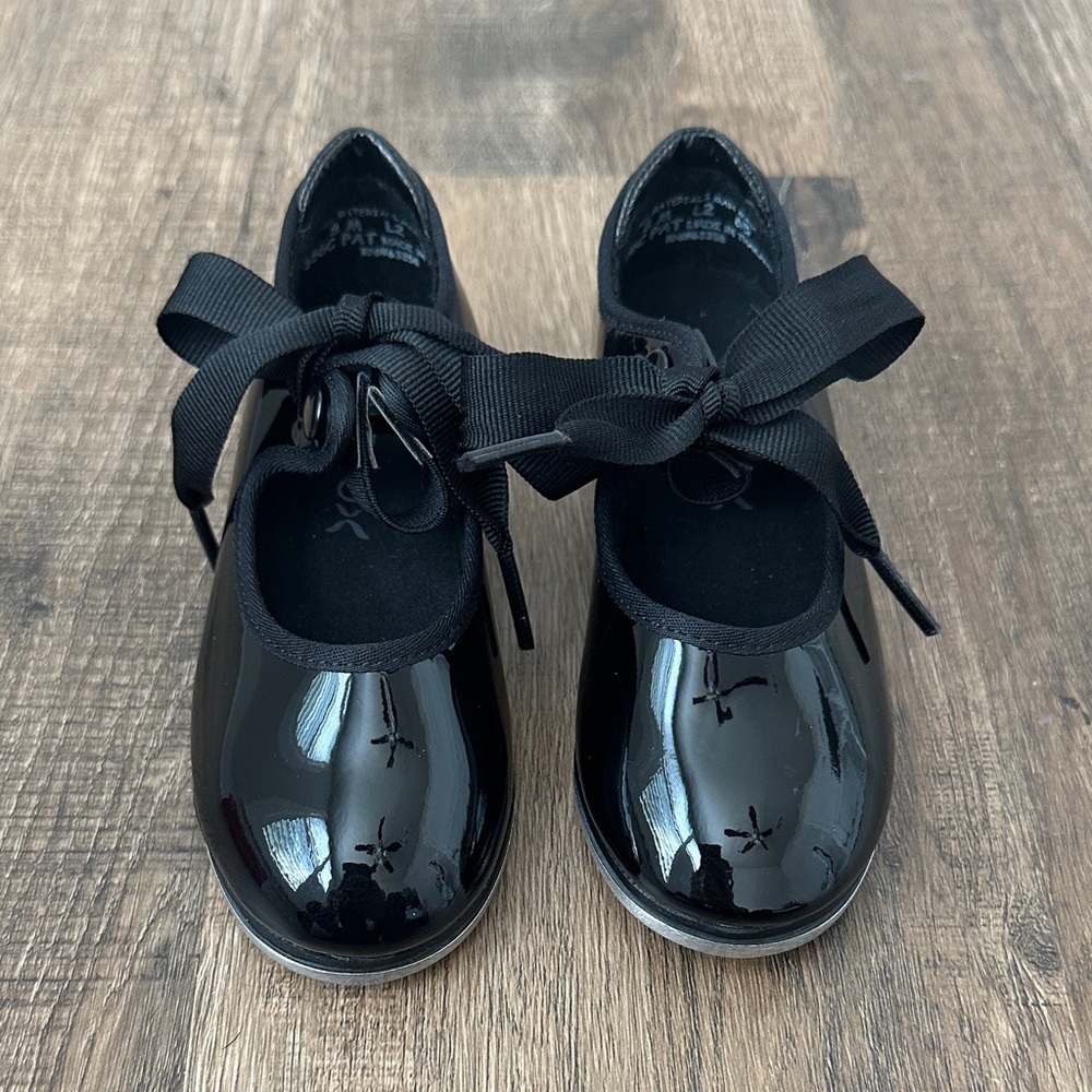 Capezio 356C Child Shuffle Tap Shoe with Bow